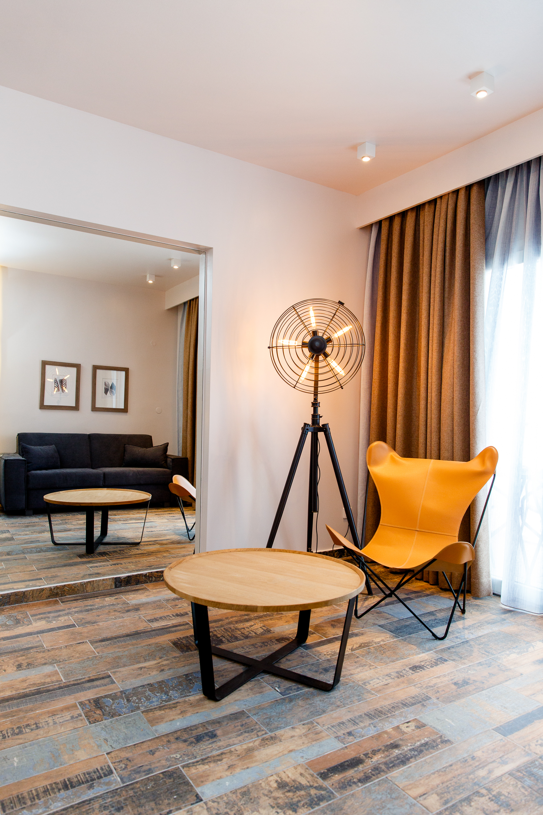Hephaestus suite front sea view